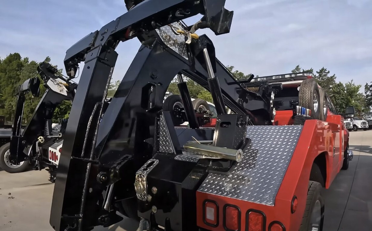 Professional tow truck equipment ready for emergency service in Rosemead, CA